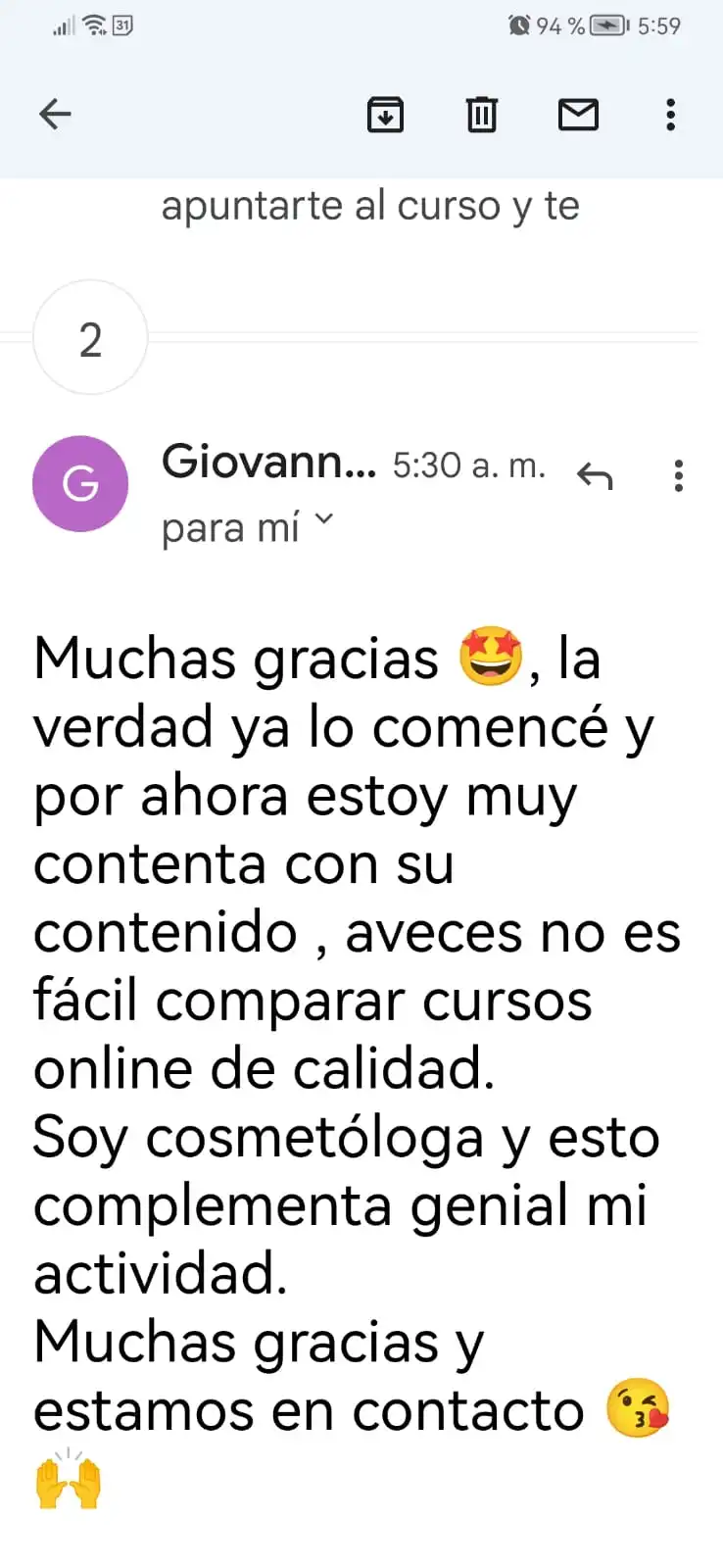 Correo de una alumna cosmetóloga contenta con el contenido del curso